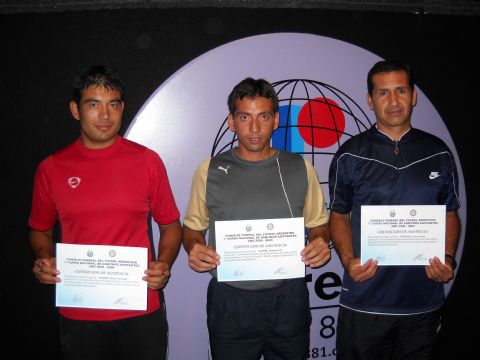 �rbitros riojanos se recibieron de asistentes 
