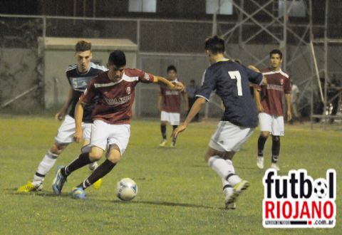 El f�tbol mostr� su solidaridad en �Vargas�