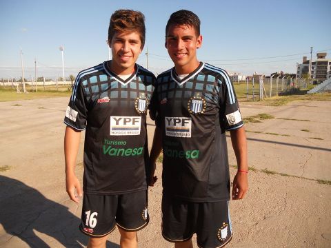 Tesorieri recibe a Tiro de Andalgal� en el estadio 