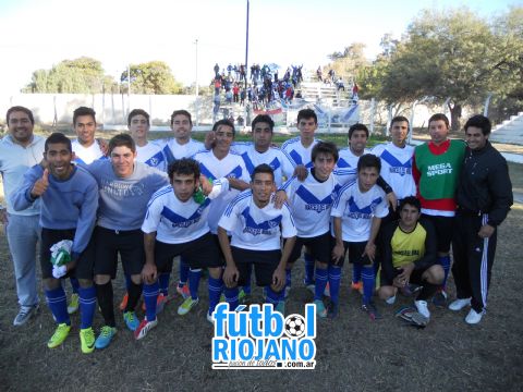 Gran triunfo de Vlez 2-0, que tambin es lder