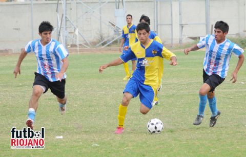 Rioja Juniors imparable, le gan a Racing 4-1