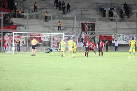 Andino no pudo y qued� eliminado de la Copa  