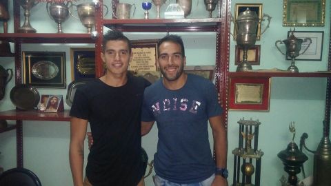 Contratti y C�ceres ya firmaron en Defensores