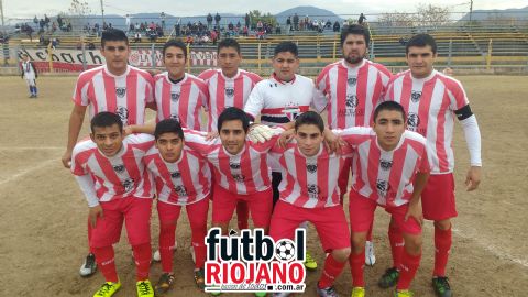 Estudiantes gan� 3 a 1 y qued� a uno de la punta 