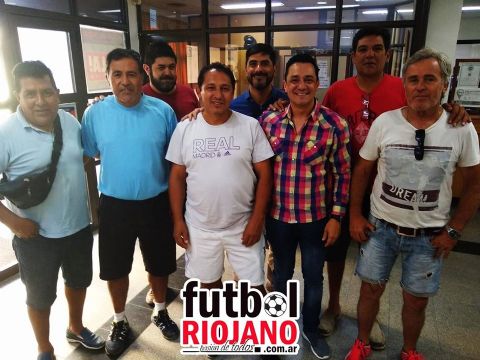 Hinchas de Uni�n piden elecciones y asamblea  